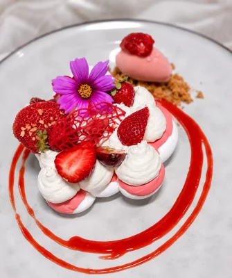 dessert-restaurant-974-saline-les-bains-fait-maison-vert-tu-oses-maitre-restaurateur-fraise-meringue